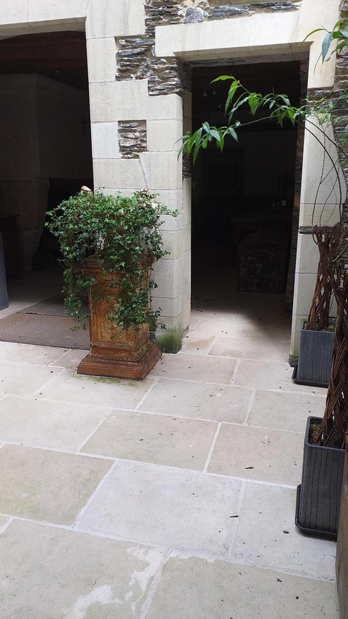 Appart 2 Pieces Et Jardin Hyper Centre Ville Angers Exterior photo
